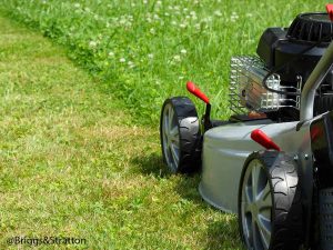 How to Overhaul a Petrol Lawnmower