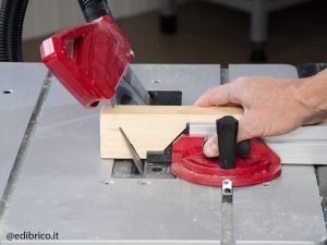 How to clean a circular saw