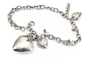 How to Clean Tarnished Silver Jewelry