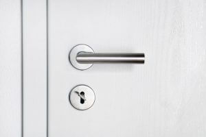 How to Keep Your Doorknobs Clean