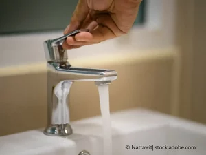 wasser anstellen und stelle ueberpruefen.jpg